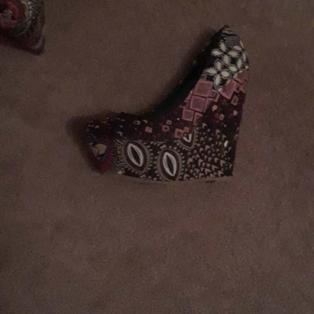 Ladies shoes
